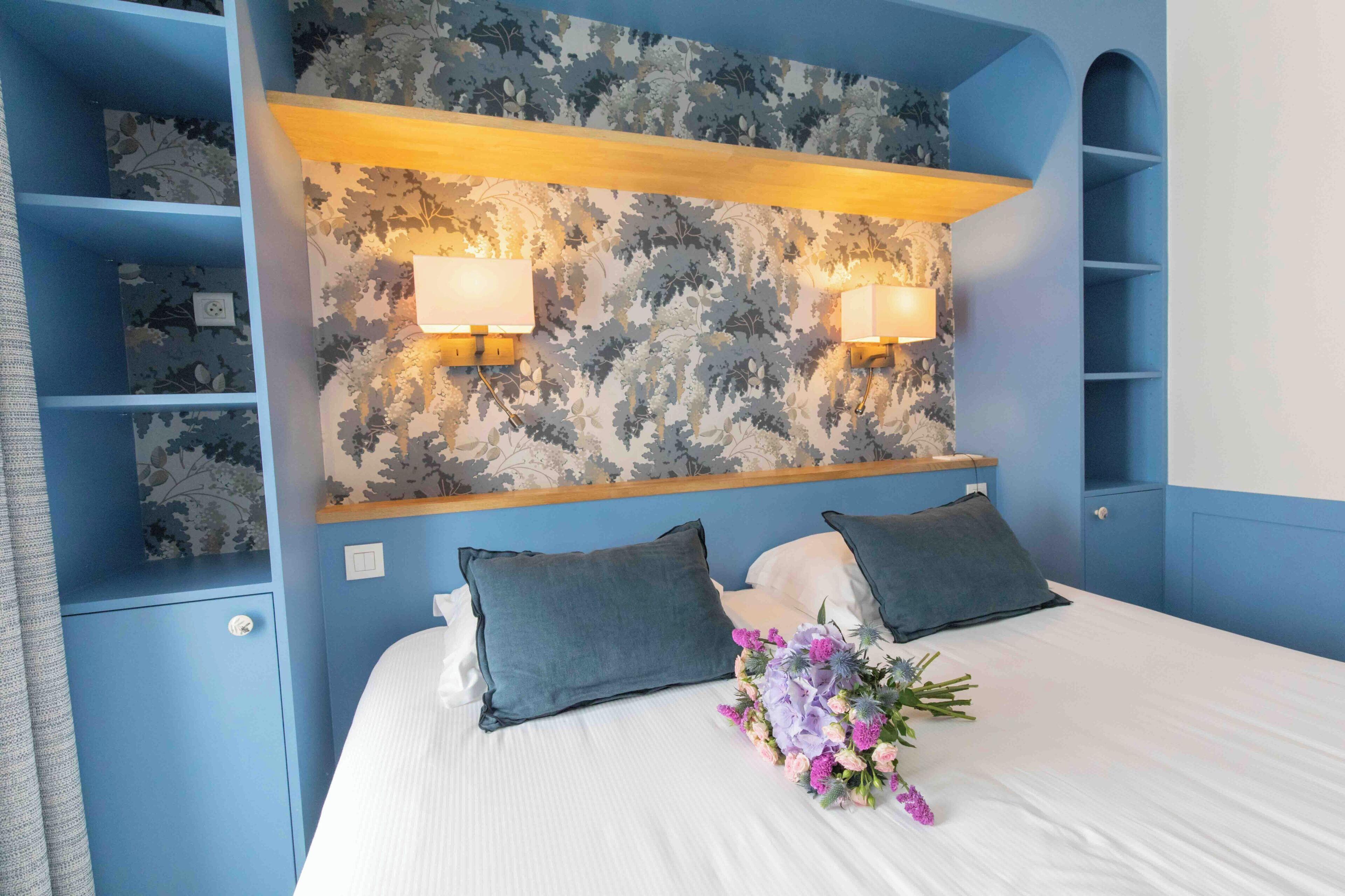 Passy Eiffel Hotel 3*