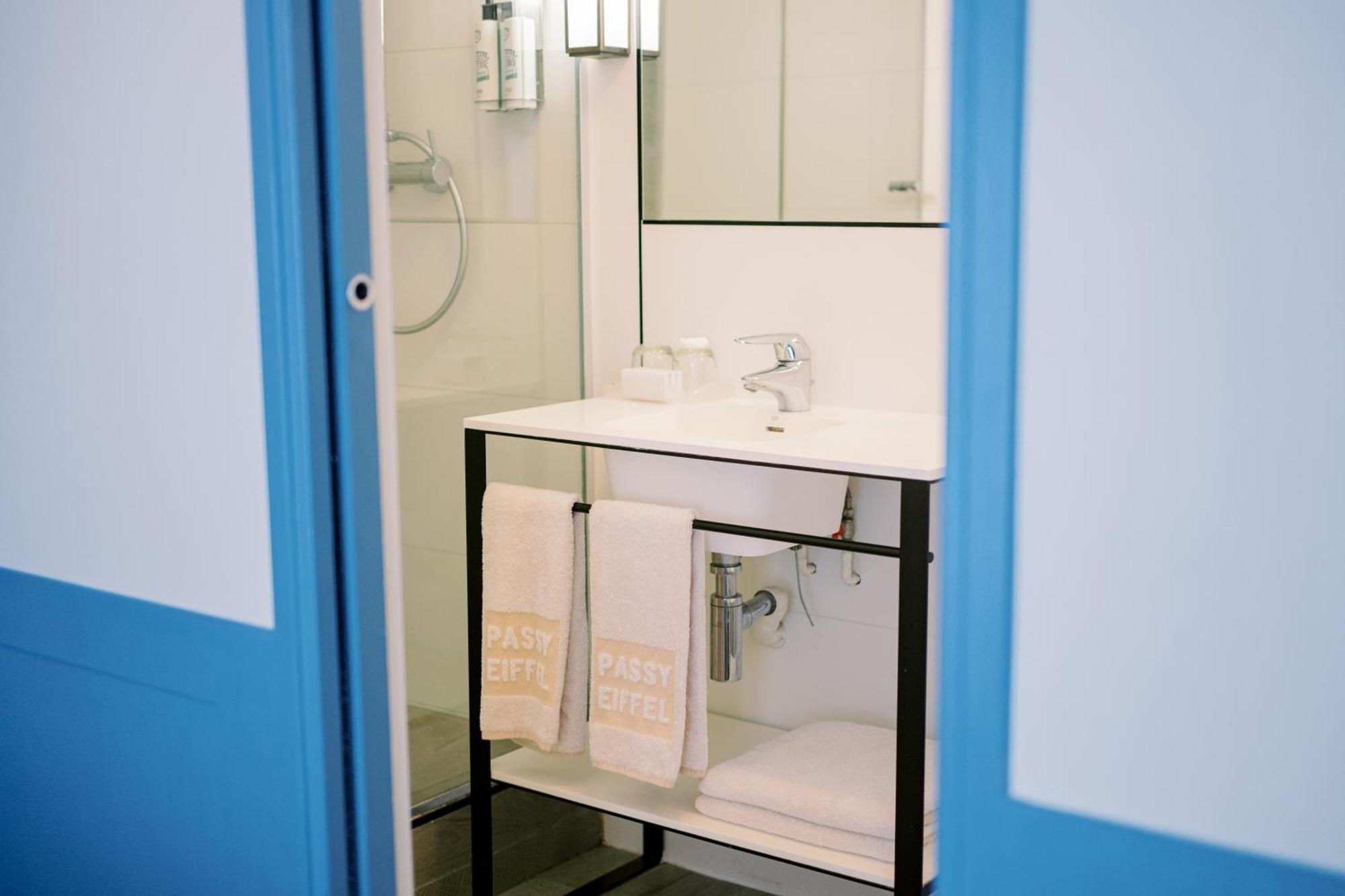 Passy Eiffel Hotel 3*