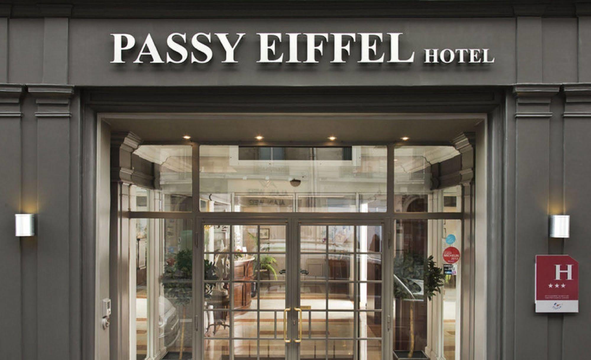 Passy Eiffel Hotel 3*