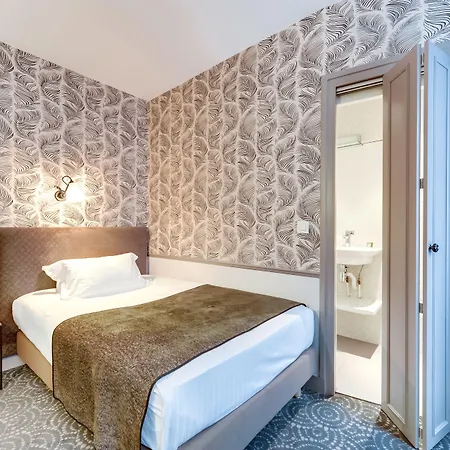 Passy Eiffel Hotel